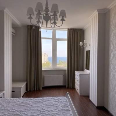 Rent apartment - Odesa, Frantsuzkyi boulevard22/1. Rent of real estate - Prymorskyi, secondary market and new building cheap, price up to 1000$, announcement no.1030871 фото 1