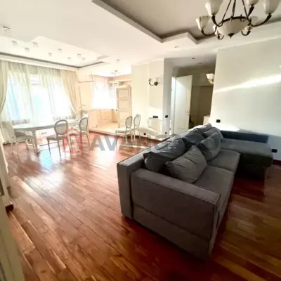 Buy apartment - Dnipro, Krutogirnyi uzviz. Sale of real estate - City and suburb, secondary market and new building cheap, price up to 175000$, announcement no.1929856 фото 1