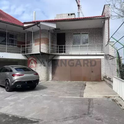 Buy office - Dnipro, Krutogirnyi uzviz. Sale of real estate - City and suburb, secondary market and new building cheap, price up to 430000$, announcement no.1959276 фото 1