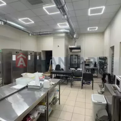 Rent trading area - Dnipro, Robocha street. Rent of real estate - Chechelivskyi, secondary market and new building cheap, price up to 72500UAH, announcement no.2004936 фото 2