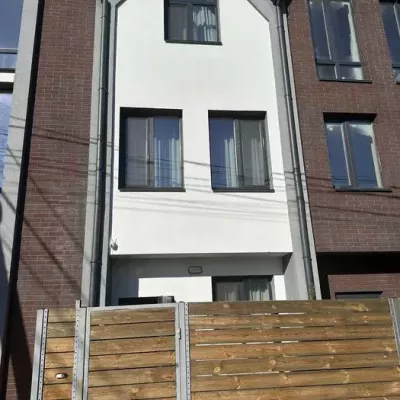 Buy house - Kyivska obl., Sofiivska Borshchagivka. Sale of real estate - Buchanskyi, secondary market and new building cheap, price up to 92000$, announcement no.1713976 фото 1